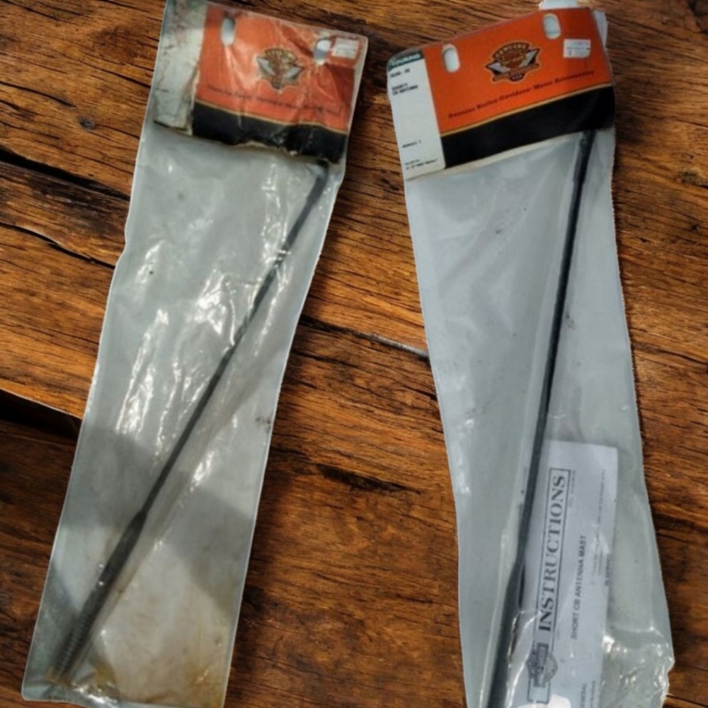HARLEY DAVIDSON 2 ANTENNA'S "shorty CB antenna's